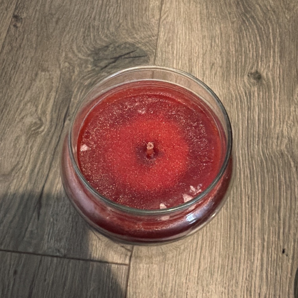 Yankee Candle Mountain Lodge Scented Candle Single Wick Glass 22 OZ 110-150 Hr - Picture 3 of 3